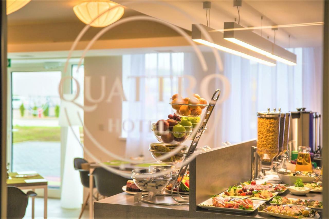 Hotel Quattro Neustettin Exterior foto